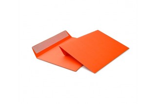 Оранжевый конверт С4 (229х324), лента, цветная бумага 120 гр